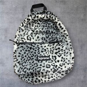 Supreme FW17 Fall/Winter Leopard Fleece Backpack Bag White Unisex